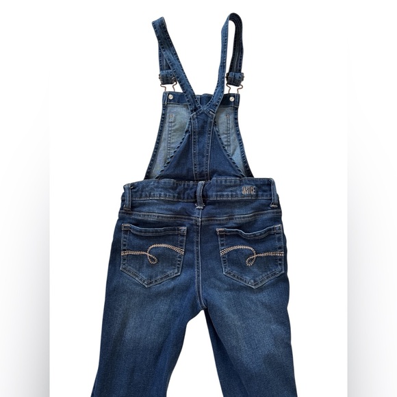 3/$20 Justice Girls Distressed Denim Overalls - Size 8 - Trendy Destroyed Wash - Picture 8 of 9